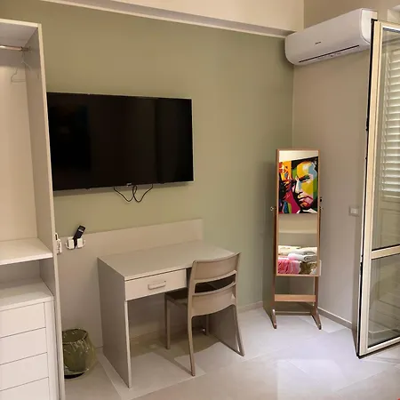 Bb Centro Citta 4* קרוטונה